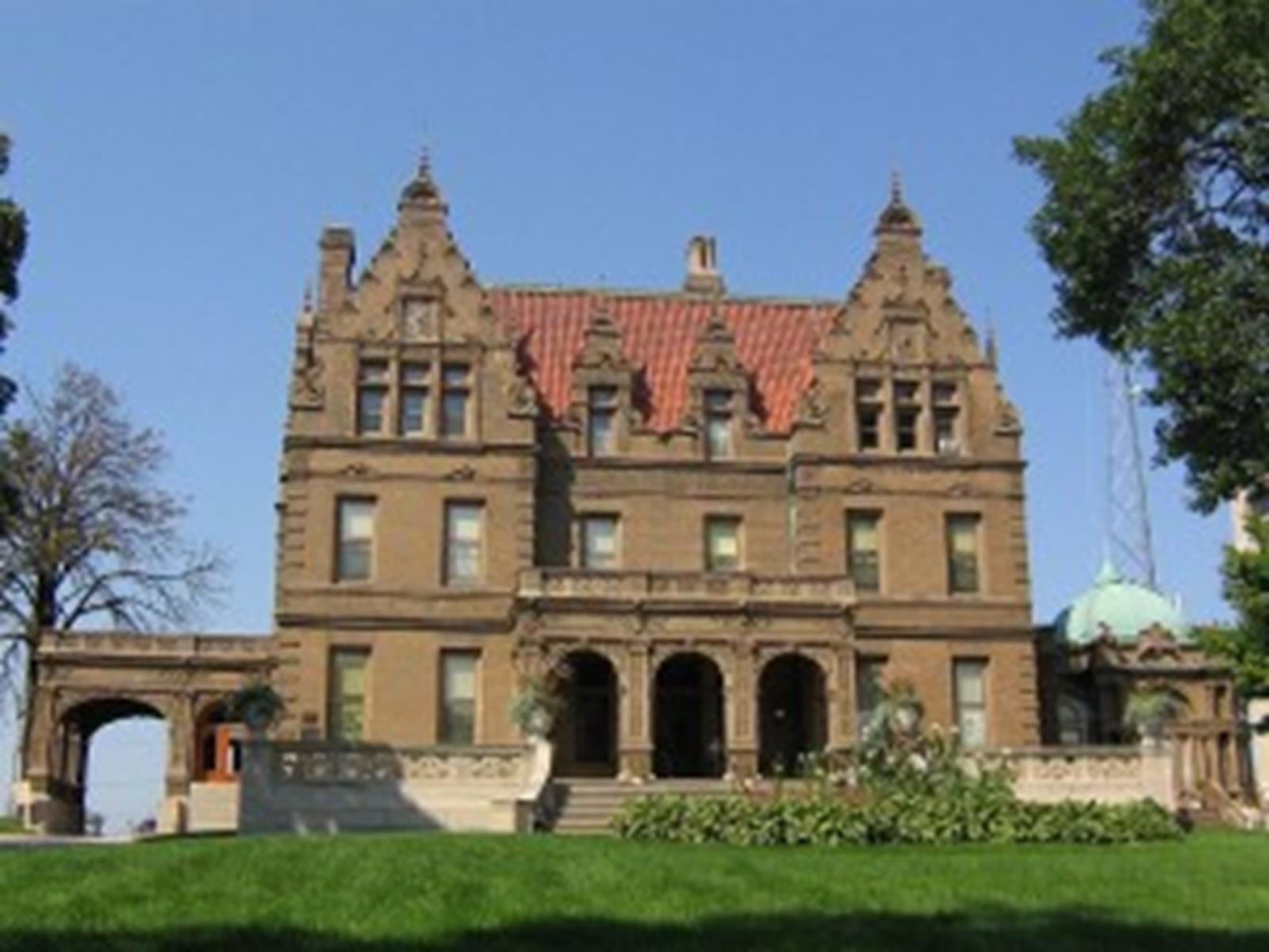 Captain Frederick Pabst Mansion