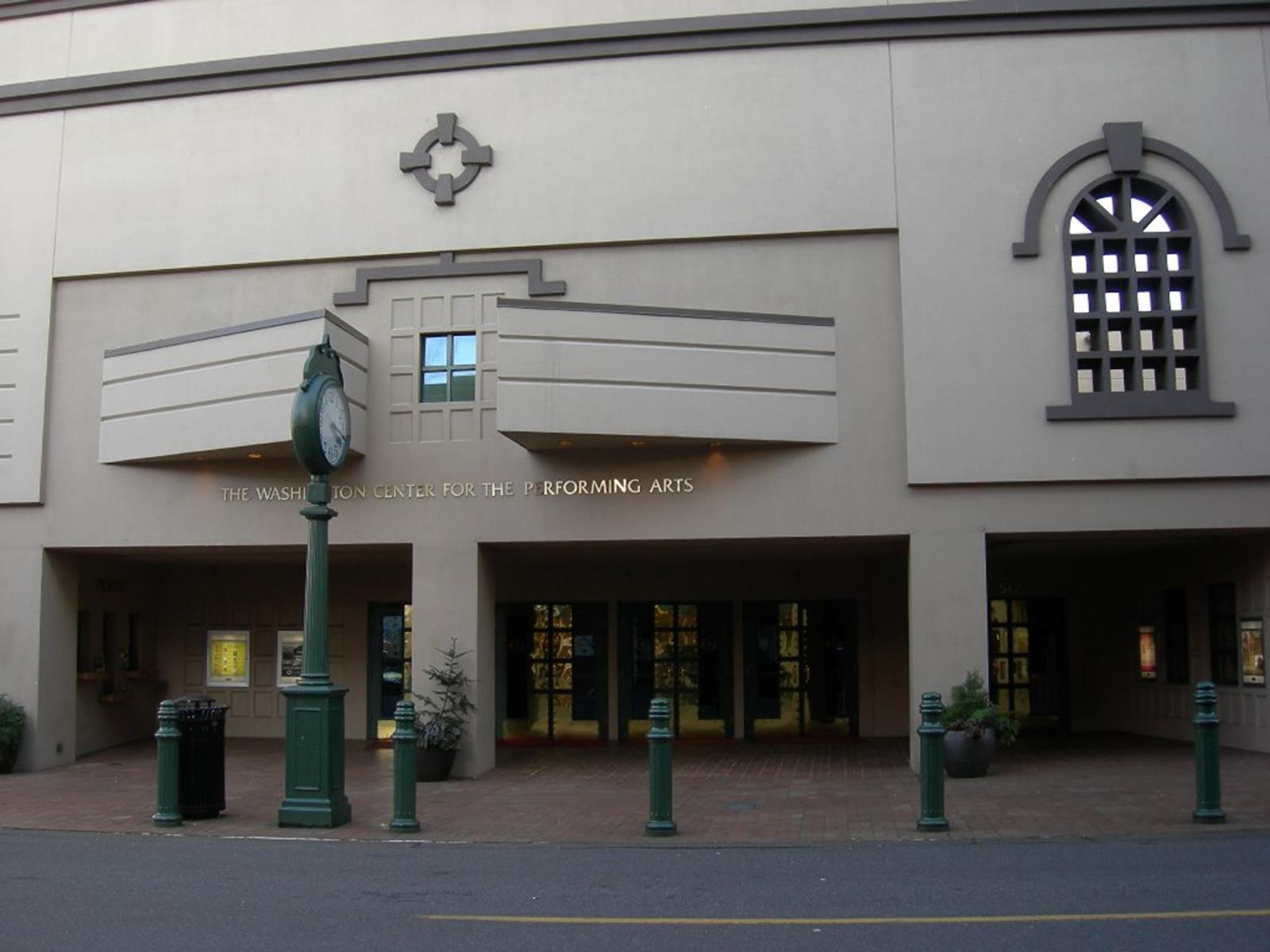 The Washington Center for Performing Arts. Credit Joe Mabel at en.wikipedia.