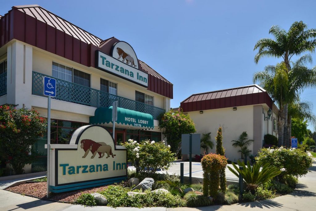 Tarzana Inn 