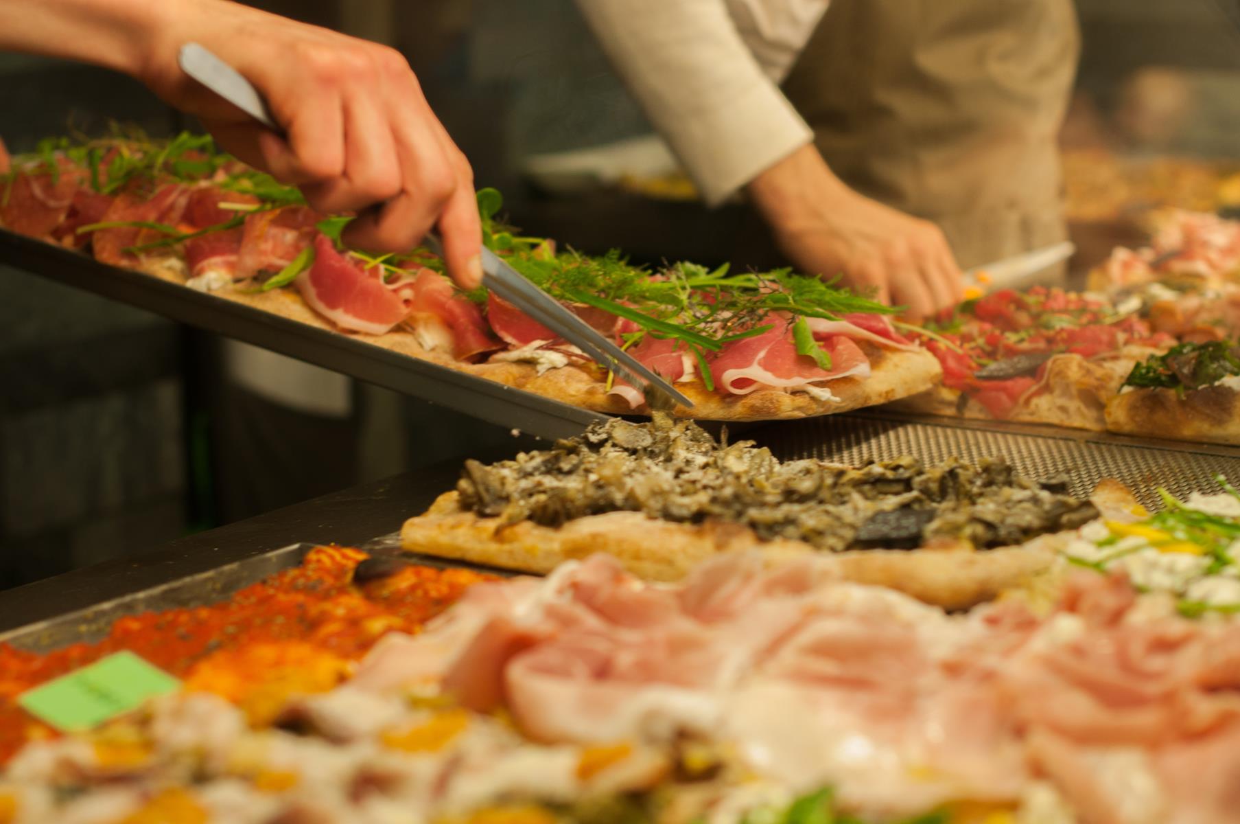 Authentic Italian Eateries for Students in Rome
