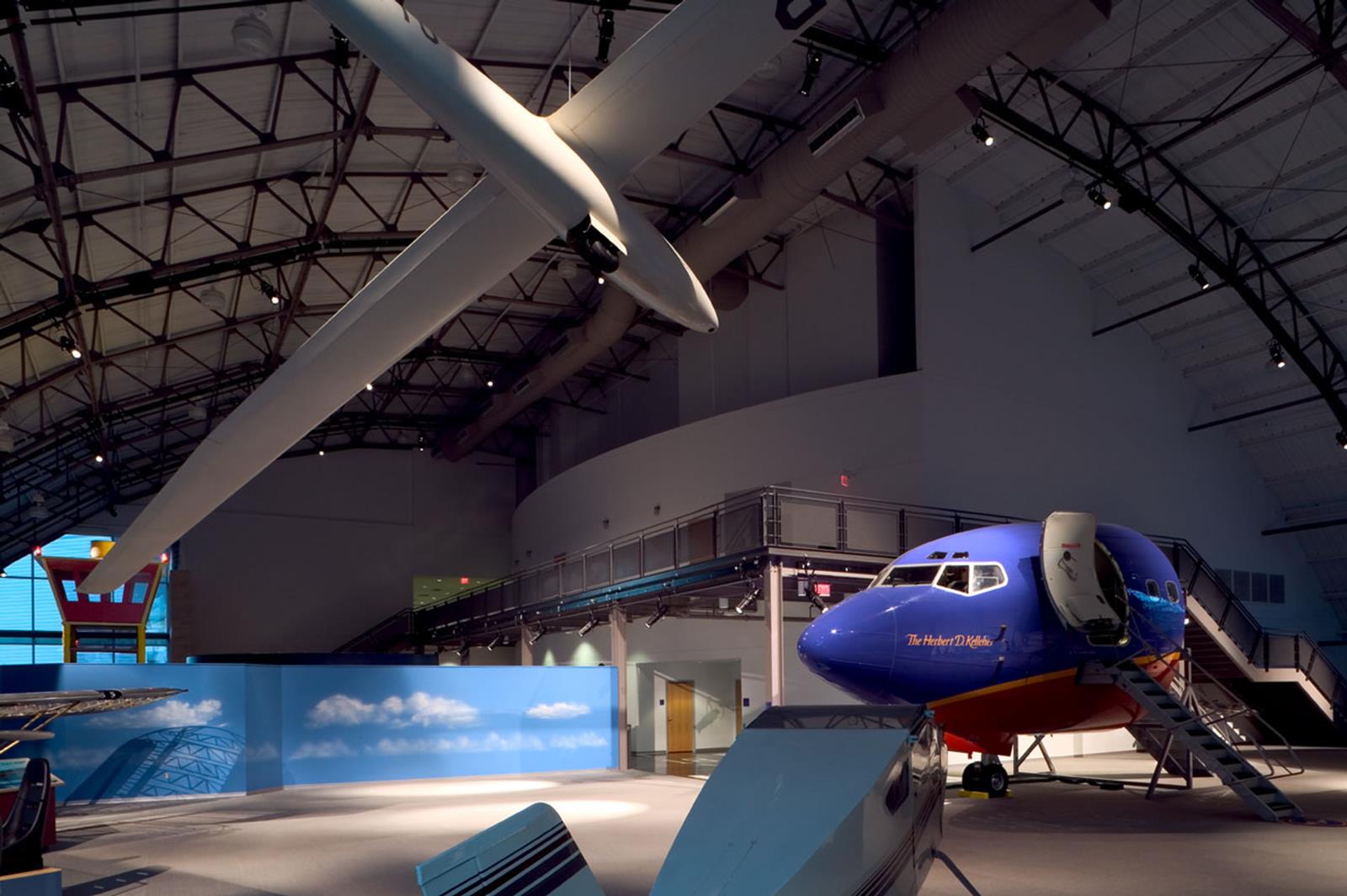 Frontiers of Flight Museum 