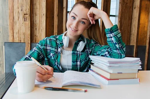7 Simple Tips and Tricks to Stay Motivated to Handle Your Homework